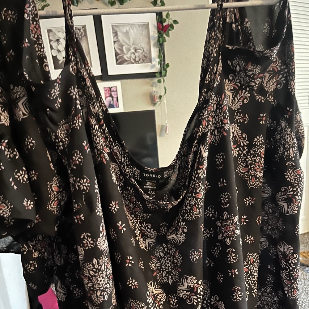 Torrid cold shoulder top